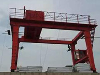 雙向移動(dòng)式啟閉機(jī)